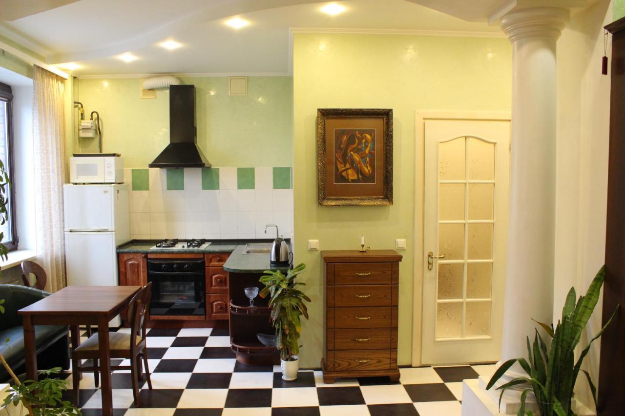 Центр Печерск Метро Зверинецкая, Печерская Apartment Kiev Bagian luar foto